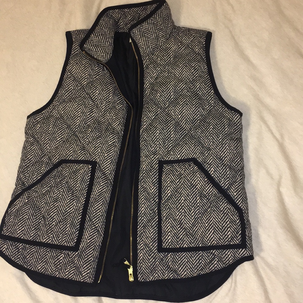 J crew black and white vest